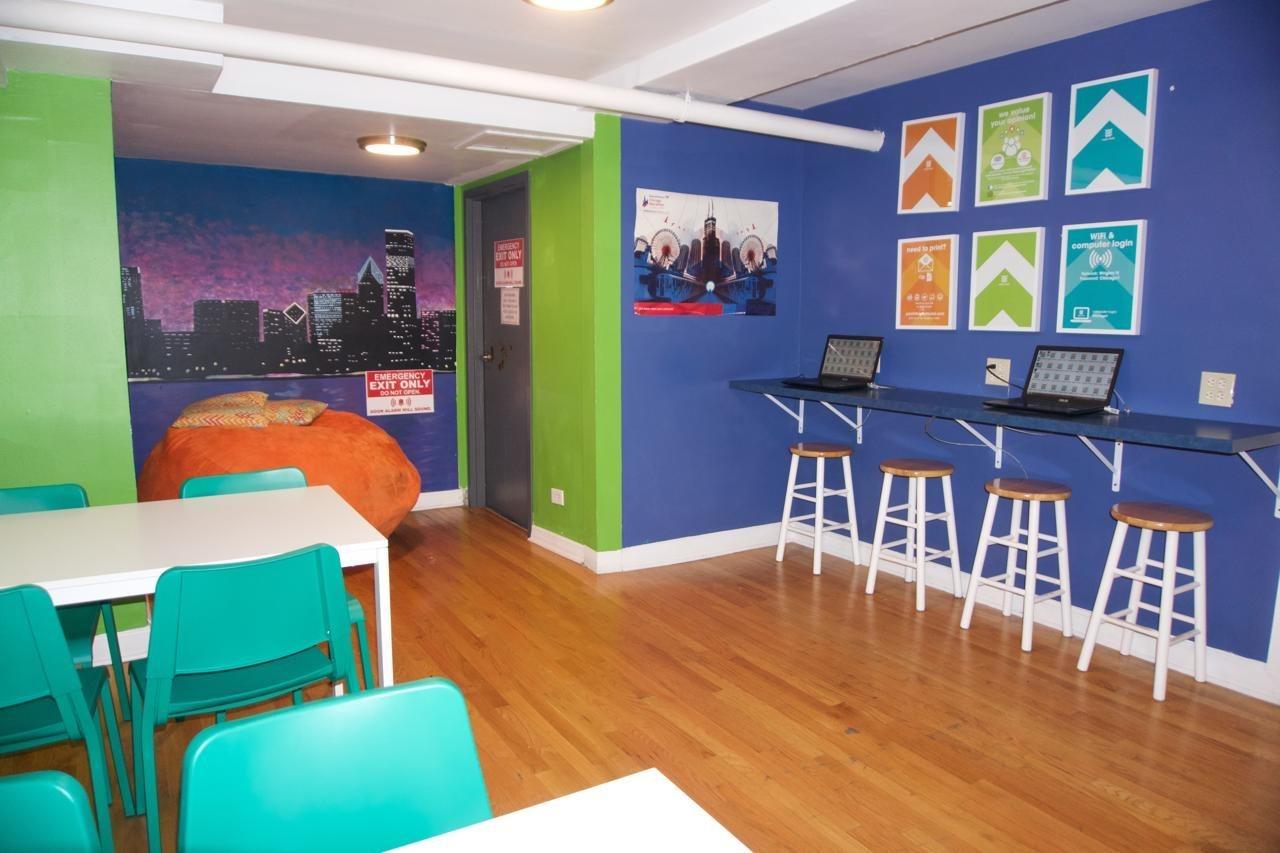 Wrigley Hostel - Chicago (Adults Only) Exterior photo