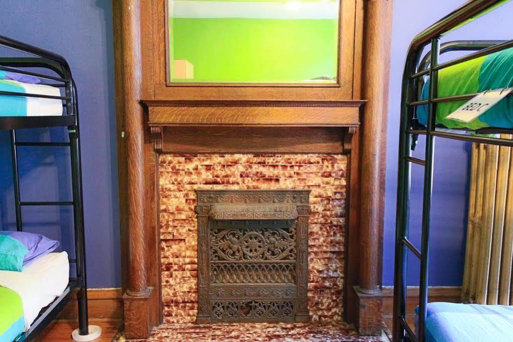 Wrigley Hostel - Chicago (Adults Only) Exterior photo