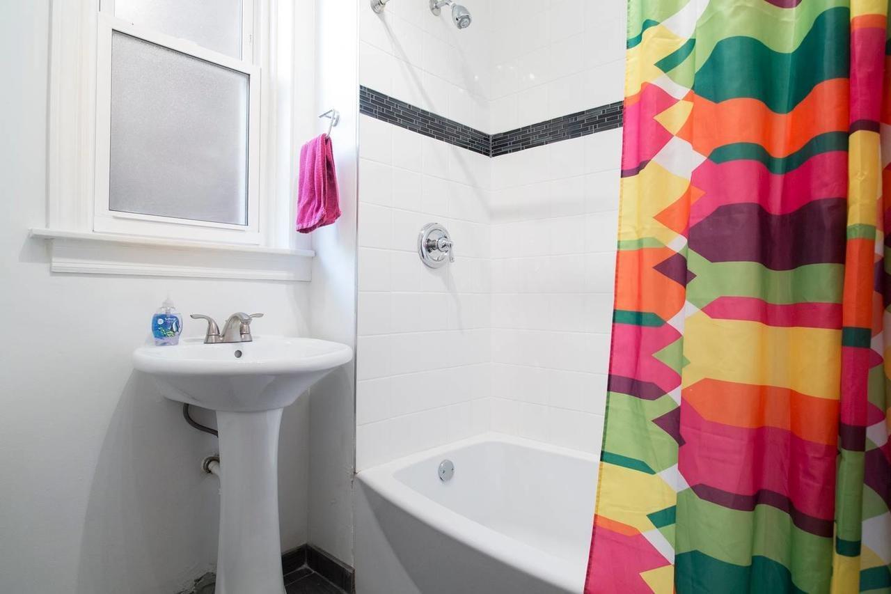 Wrigley Hostel - Chicago (Adults Only) Exterior photo